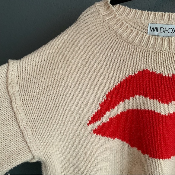 Wildfox Luna Sweater First Kiss Knit Natural Red Lips Distressed - Small - Picture 3 of 9